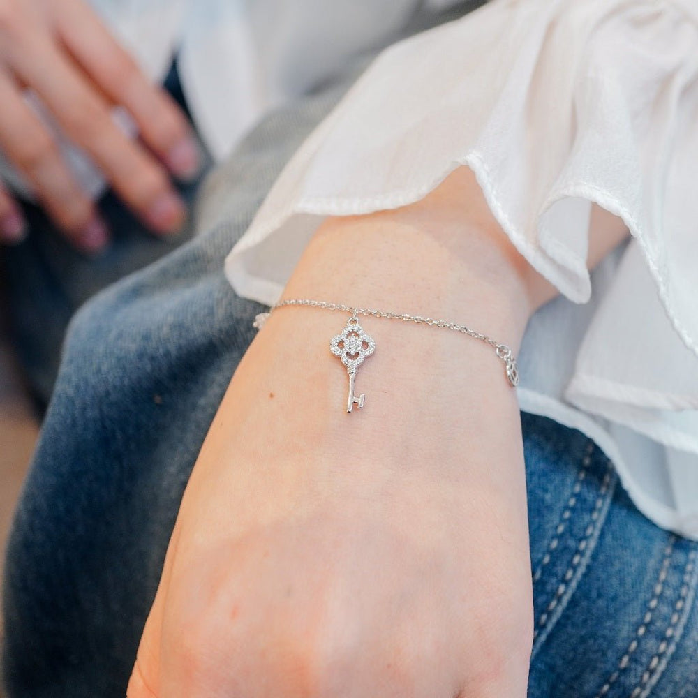 Flower Key Bracelet Silver