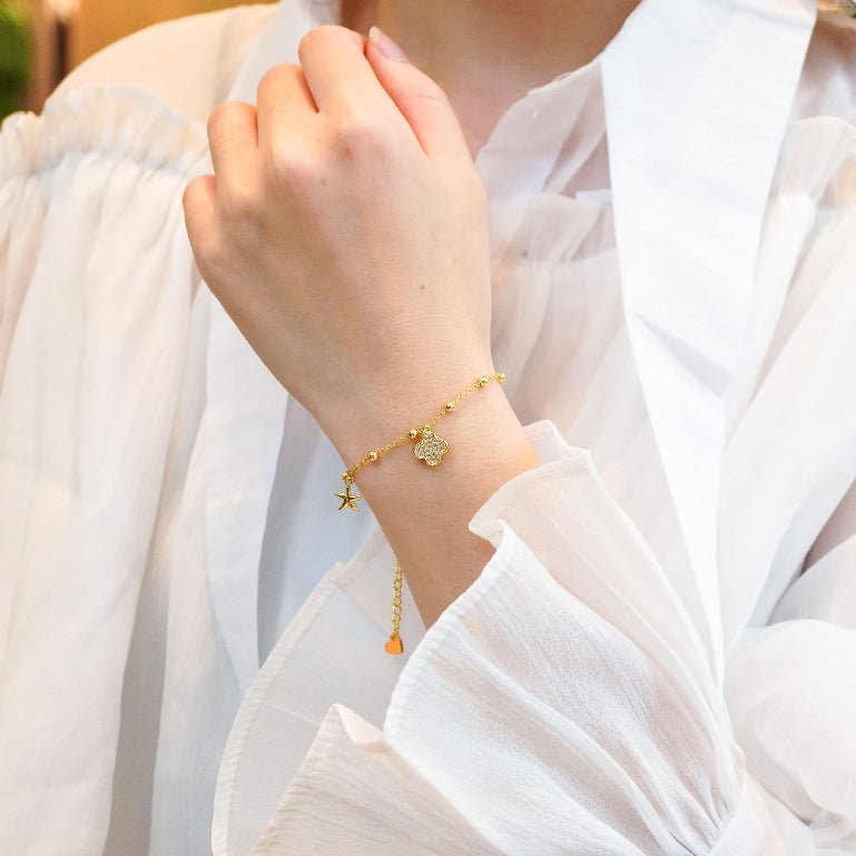 Lucky Four Leaf Star Bracelet Gold