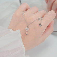 Vòng tay LAMY Flower Key Rose Gold Bracelet CDE2239RG