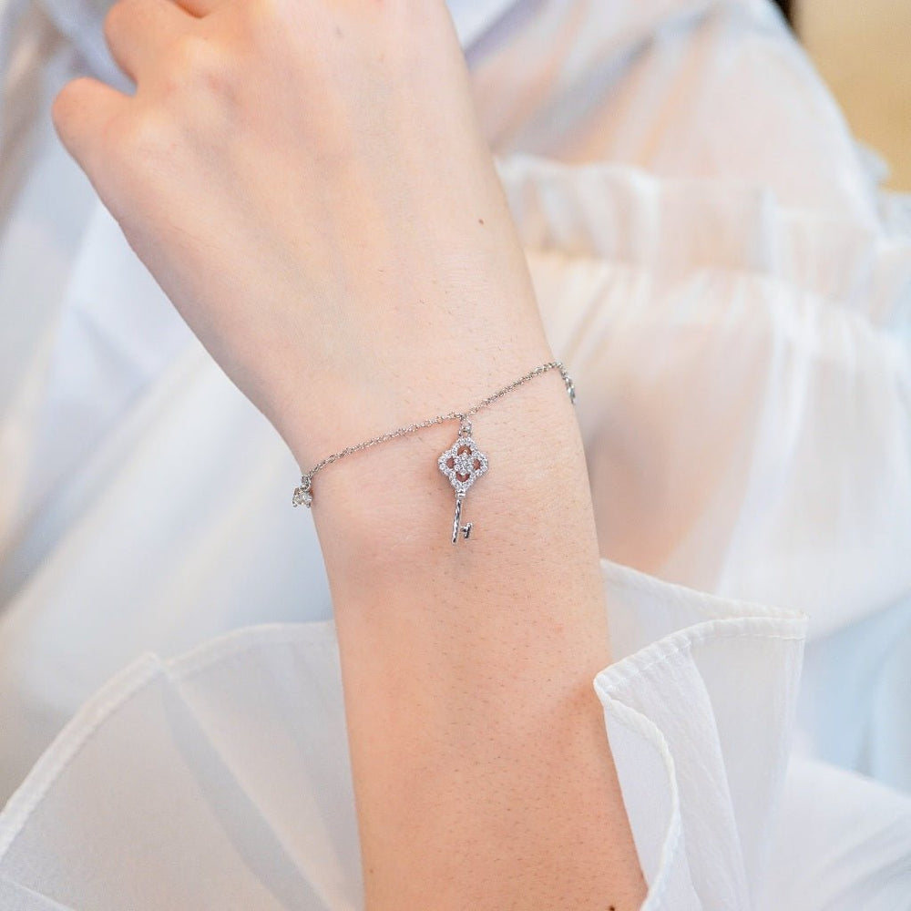 Flower Key Bracelet Silver