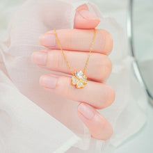 Dây chuyền LAMY Graceful Leaf Pendant Rose Gold Women's Necklace CDE6386RG