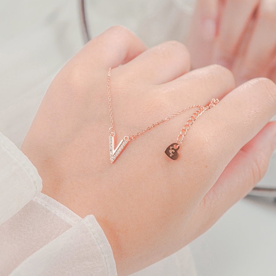 V Shaped Pendant Necklace Rose Gold