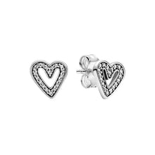 Khuyên tai LAMY Sparkling Freehand Heart Stud Silver Earrings CDE3276SV