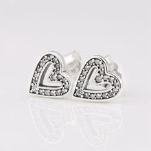 Khuyên tai LAMY Sparkling Freehand Heart Stud Silver Earrings CDE3276SV