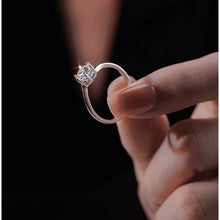 Nhẫn kim cương Moissanite 5,5mm được chứng nhận GRA CDEDR007 - Sản phẩm được chứng nhận chính hãng