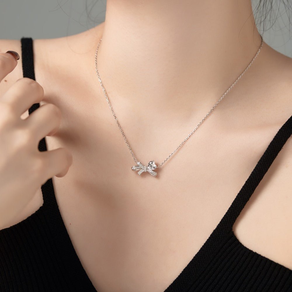Teardrop Bow Necklace White