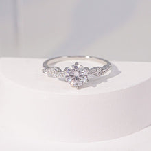 Nhẫn kim cương Moissanite 6mm được chứng nhận GRA CDEDR026 - Sản phẩm được chứng nhận chính hãng