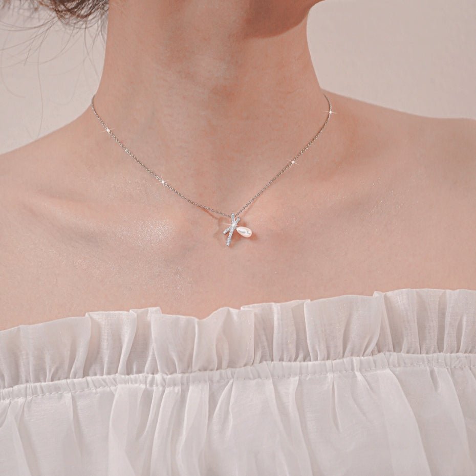 Bow Charm Necklace Silver