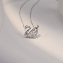 Dây chuyền LAMY  Crystal Swan Necklace CDE6393SV