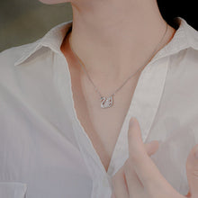 Dây chuyền LAMY  Crystal Swan Necklace CDE6393SV