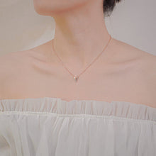 Dây chuyền LAMY Luxury V Shaped Pendant Rose Gold Women's Necklace CDE6390RG