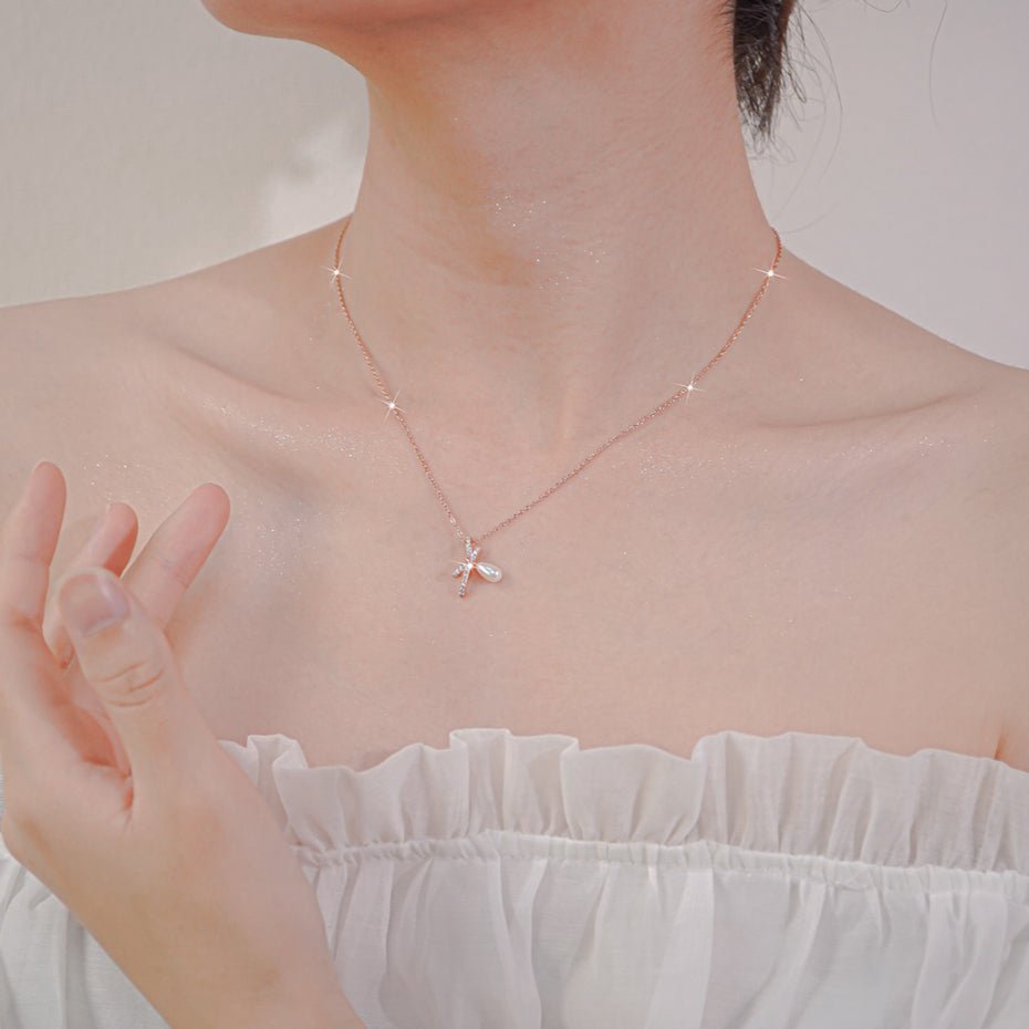 Bow Charm Necklace Rose Gold