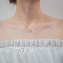 Dây chuyền LAMY Graceful Leaf Pendant Rose Gold Women's Necklace CDE6386RG