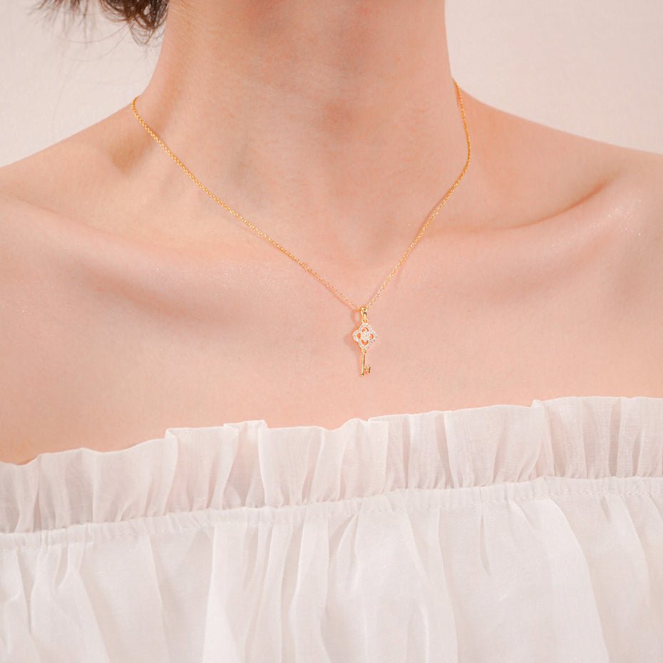 Flower Key Necklace Gold