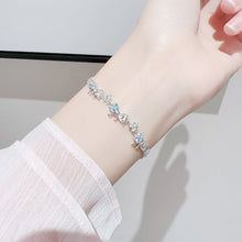 Vòng tay LAMY Crystal Bow Bracelet Blue CDE2255BE
