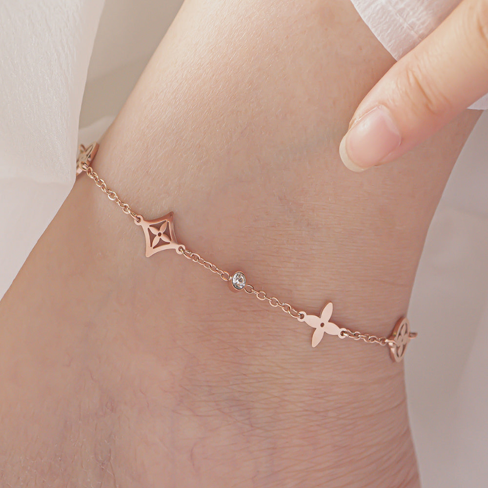 Lucky Anklet Rose Gold - 9005RG đeo chân