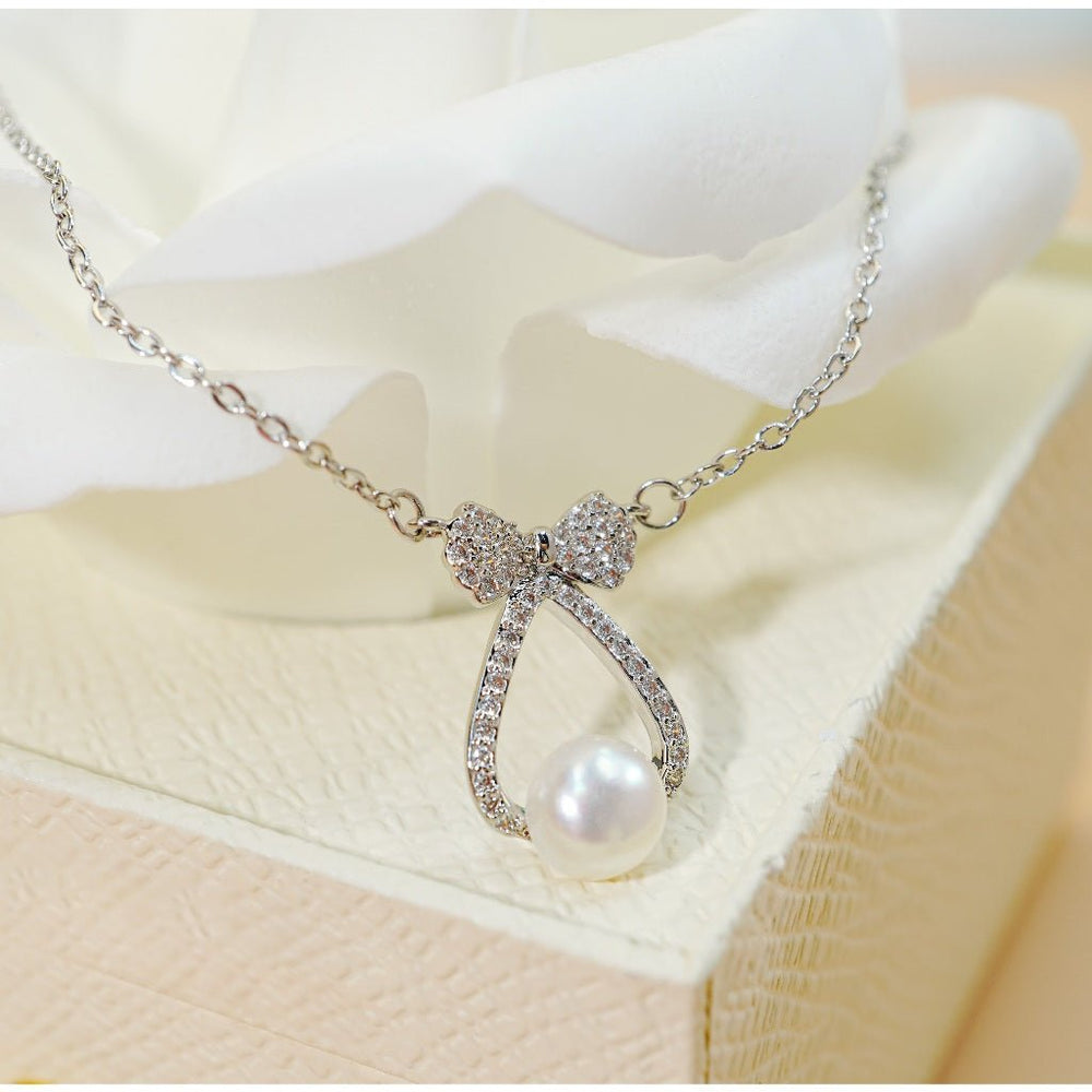 Pearl Bow Necklace Silver
