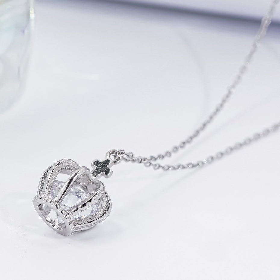 Elegant Crown Necklace Silver