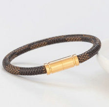 The Lyz and Liam Confidential Bracelet LL2004