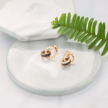 CDE Sweet Love Earrings Black CDE3002BL