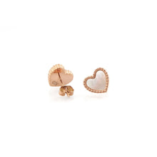 Khuyên tai LAMY Ari Heart Milky Earrings CDE3003WH