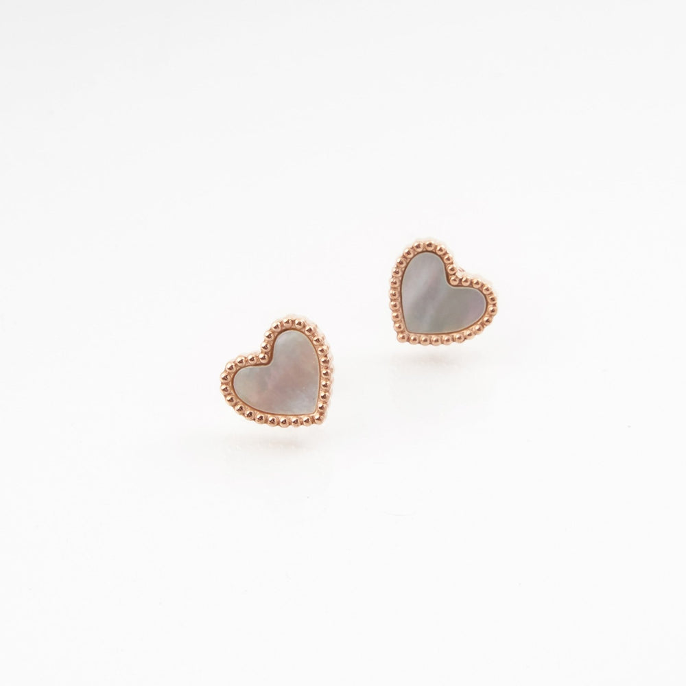 Ari Heart Milky Earrings White