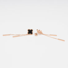 Khuyên tai LAMY Clover Tassels Earrings CDE3013BL