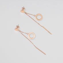 Khuyên tai LAMY Roman Numeral Circle Earrings CDE3015