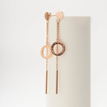 Khuyên tai LAMY Roman Numeral Circle Earrings CDE3015