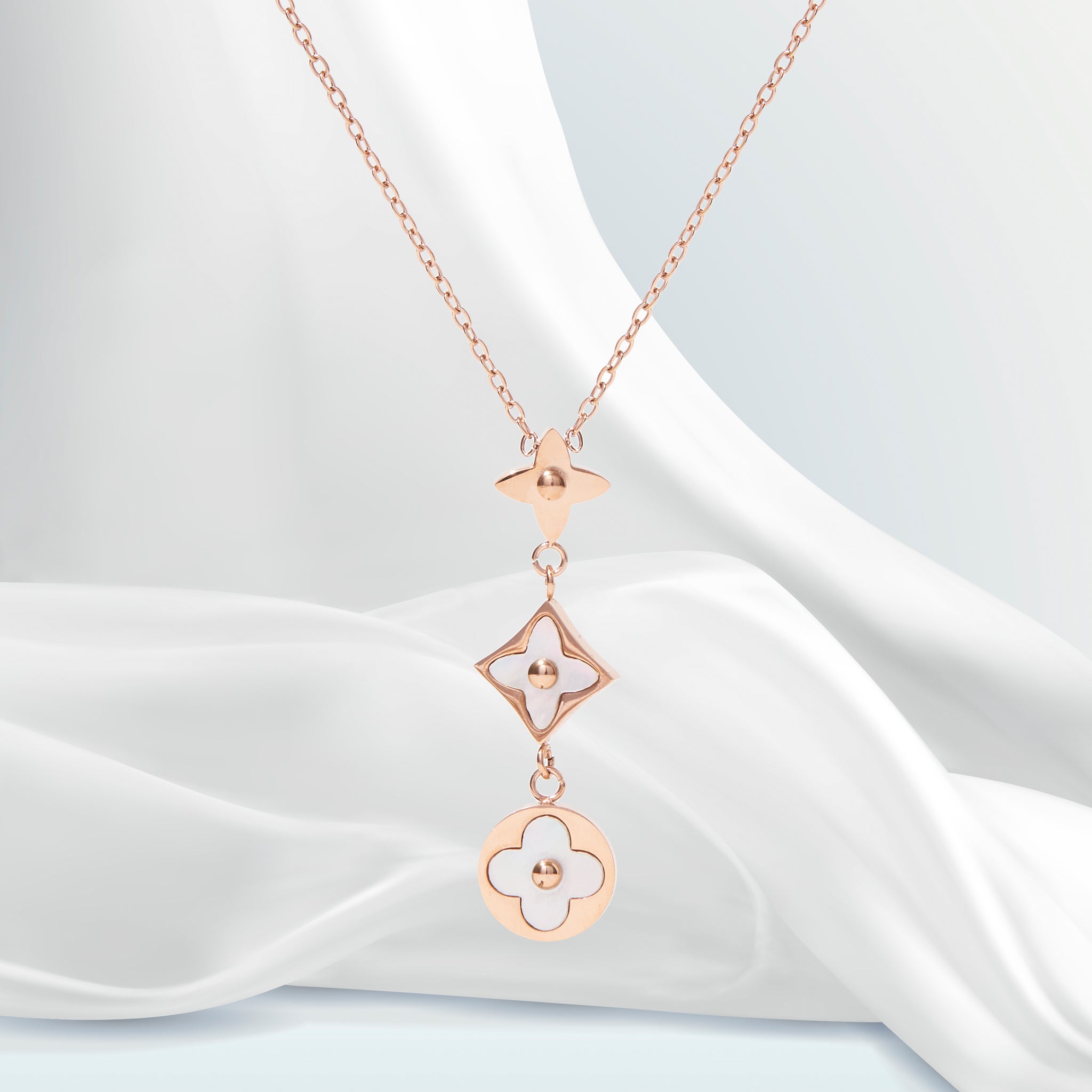 Dây chuyền nữ CDE Four Leaves Necklace Rose Gold CDE6025RG