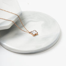 Dây chuyền nữ Two-sided Lucky Leaves Necklace Rose Gold CDE6026RG