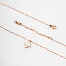 Dây chuyền nữ Two-sided Lucky Leaves Necklace Rose Gold CDE6026RG