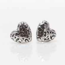 Khuyên tai LAMY Silver Heart Shaped Earrings CDE3006SV