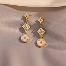 Khuyên tai nữ CDE Four Leaves Earrings Silver CDE3024RG