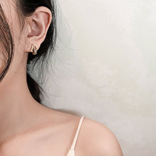 Khuyên tai LAMY D-shaped Earrings Rose Gold CDE3019RG