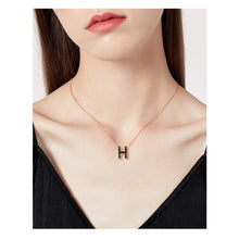 Dây chuyền nữ H-shaped Black Necklace CDE6028BL