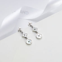 Khuyên tai nữ CDE Four Leaves Earrings Silver CDE3024SV