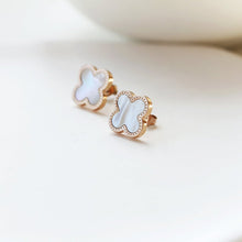 Khuyên tai LAMY Lucky Four Leaves Earrings Rose Gold CDE3023RG.WH