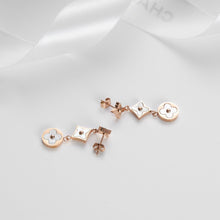 Khuyên tai nữ CDE Four Leaves Earrings Silver CDE3024RG