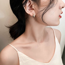 Khuyên tai LAMY D-shaped Earrings Silver CDE3019SV