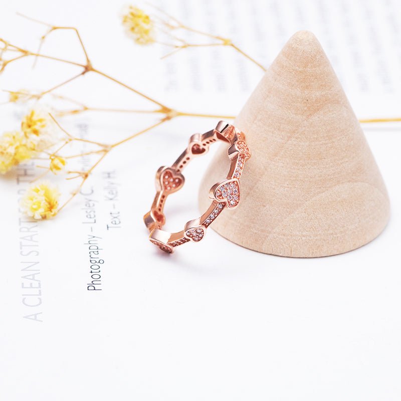 Alluring Hearts Ring Rose Gold