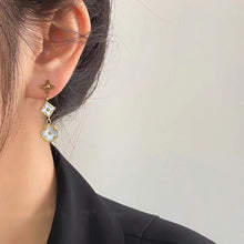 Khuyên tai nữ CDE Four Leaves Earrings Silver CDE3024SV