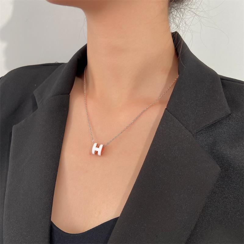 H-shaped Enamel Necklace White