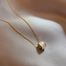 Dây chuyền Geometric Opal Necklace Rose Gold CDE6063RG