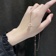 Dây chuyền nữ D-shaped Necklace Rose Gold CDE6037RG