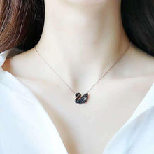 Dây chuyền nữ Black Swan Silver Necklace CDE6041BL