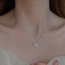 Dây chuyền nữ Bow Necklace Gold CDE6019GG