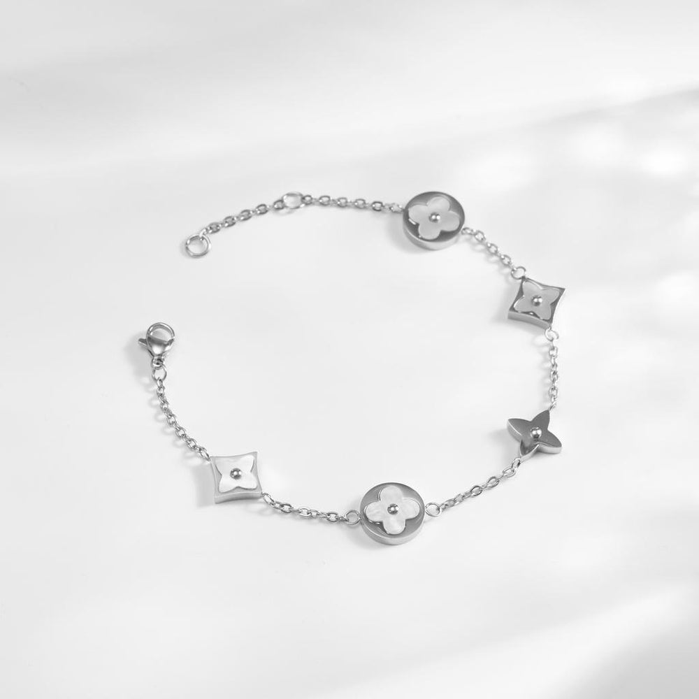Four Leaf Flower Bracelet Silver White