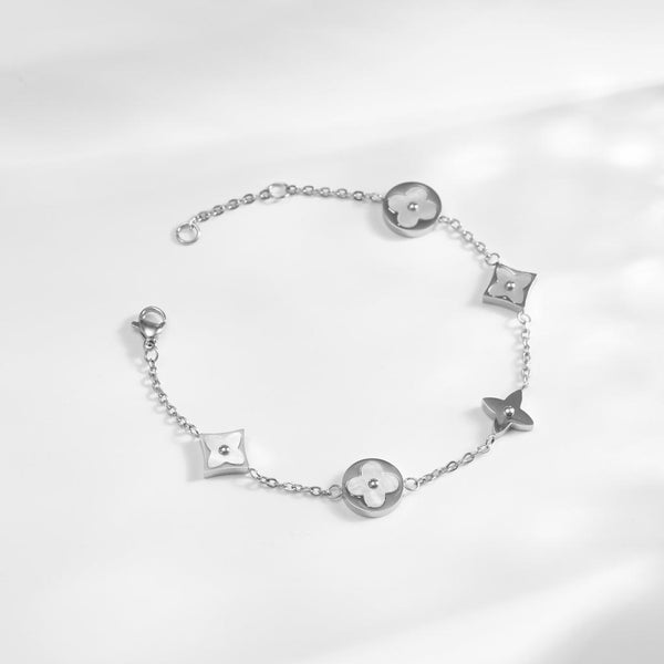 Four Leaf Flower Bracelet